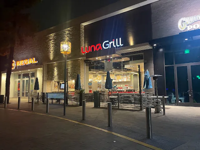 Luna Grill El Camino Real