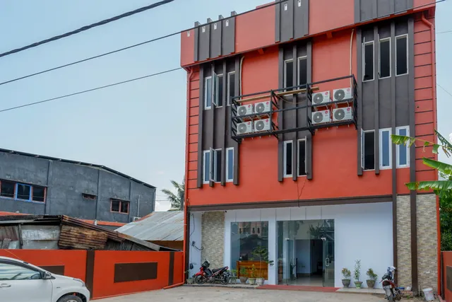 RedDoorz near Taman Kota Kendari