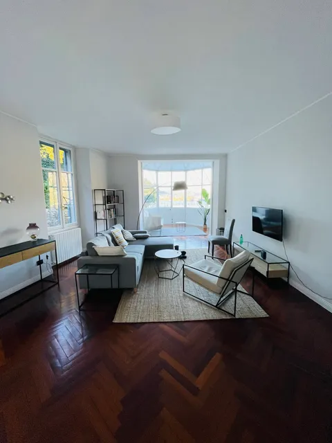 Como Lake Vista by MyHomeInComo