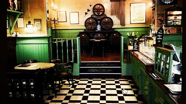 Beer Tasting Room In The Wildeman