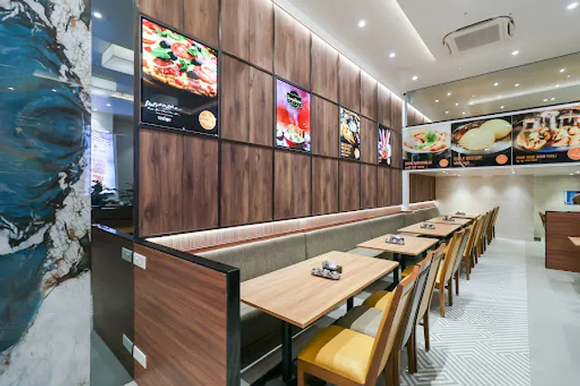 Shahji's Parantha House (Gangadham)