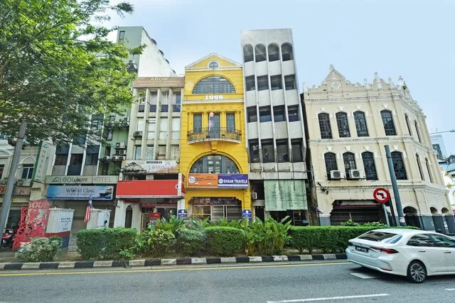 SPOT ON 90850 Ehsan Travels Home