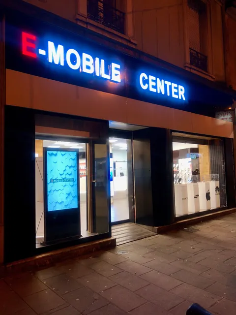 MOBILE CENTER