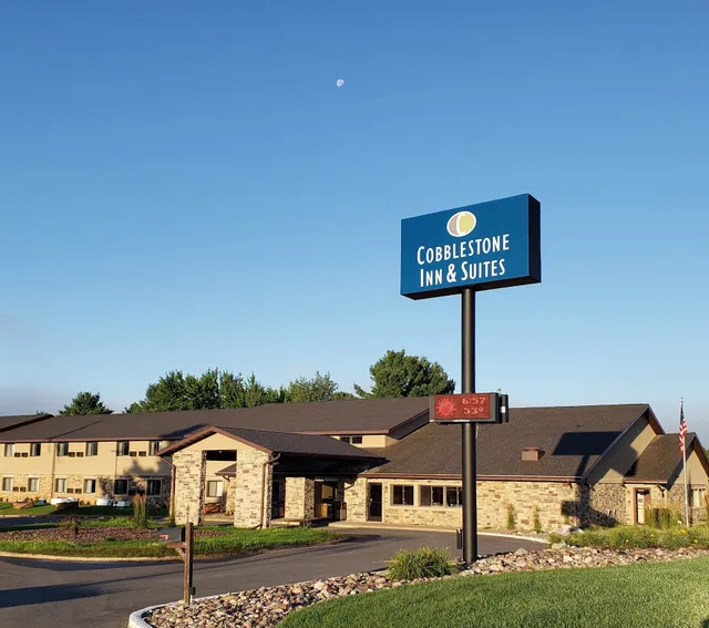 Cobblestone Inn & Suites - Merrill