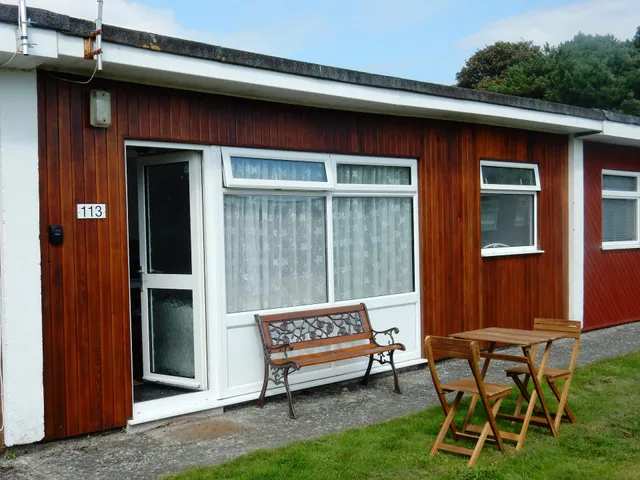 Dartmouth Chalet Holidays - Happy Days