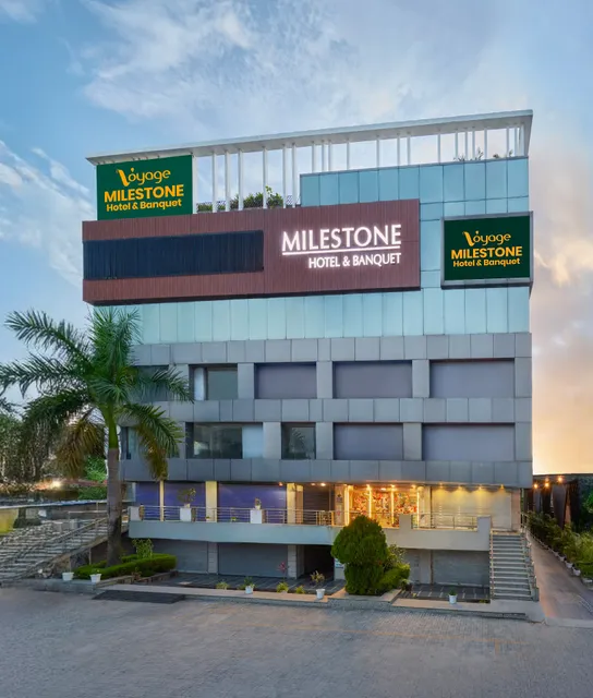 Voyage Milestone Hotel & Banquet