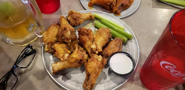 Pluckers Wing Bar