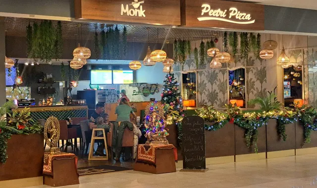 Monk restoran