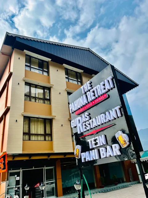 The Pahuna Retreat- 3star family hotel in gangtok