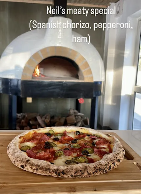 Neil's Artisan Pizza