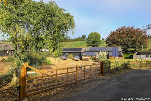 Hastingleigh Holiday Lets