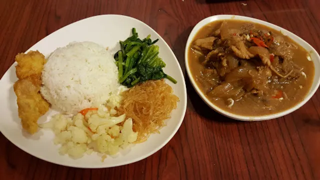 泰馨泰式便當店