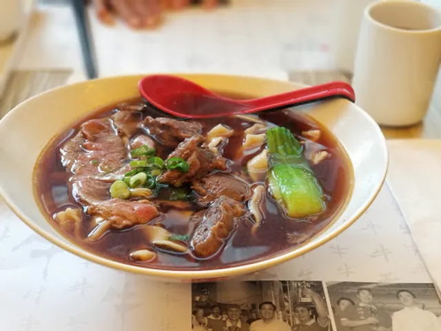 Chef Hung Taiwanese Beef Noodle