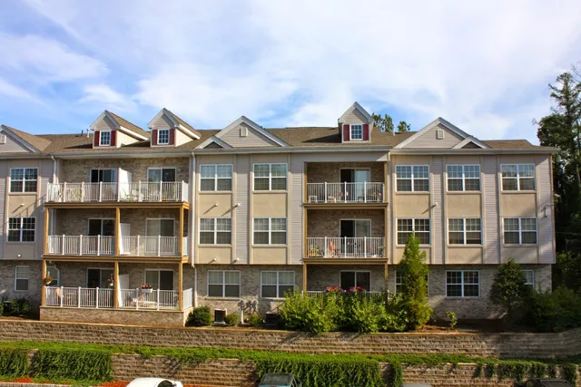 Lakeside at Briant Park