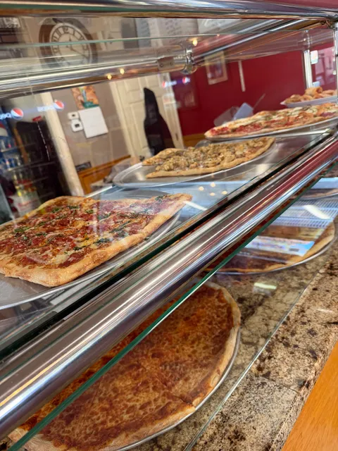 New Windsor Deli And Pizza