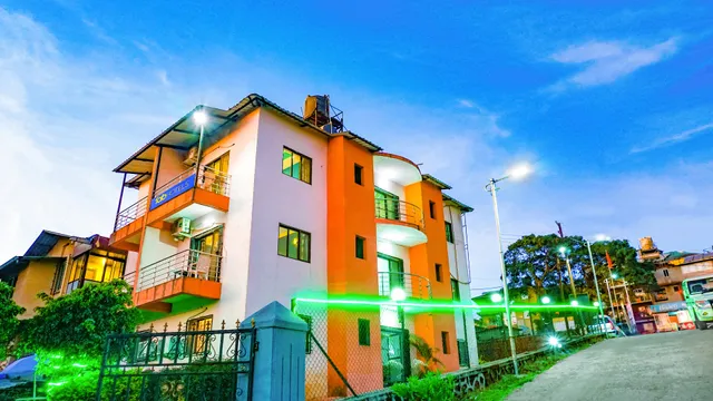 FabHotel Twilight House