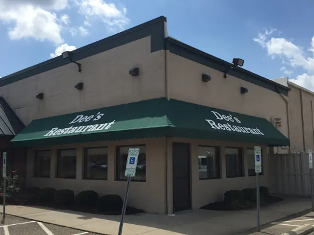 Dee's Restaurant