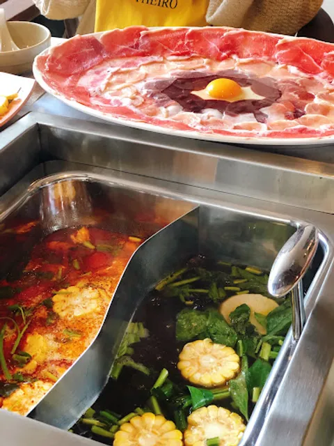 Mor Fai - Thai Hotpot & Somtum