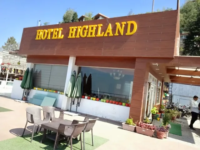 OYO 12463 Hotel Highland