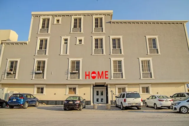 Super OYO 629 Home Lux Suite