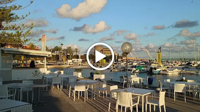 Restaurante Club Naútico Torre Horadada