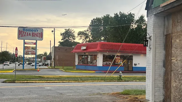 Snapper's Fish , Chicken And Pizza