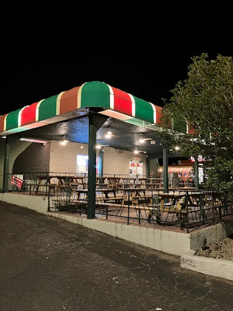 Strombolli’s Italian Restaurant & Pizzeria