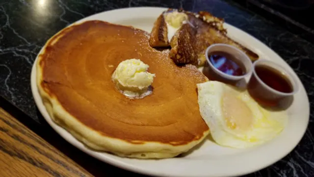 KatieJakes Bar & Grill