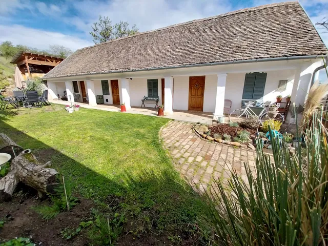 Tornácos a Cinkában vendégház