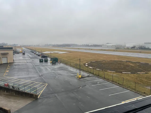 Linden Airport (LDJ)