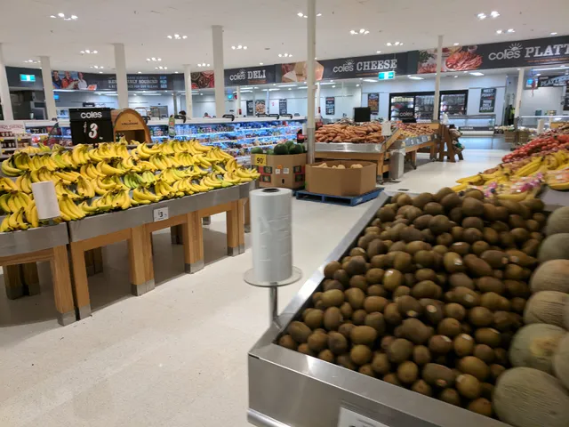 Coles Tunstall Square