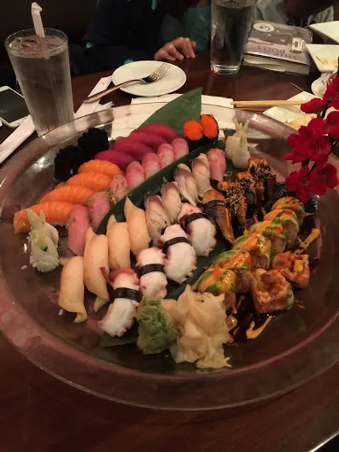 Fuji Sushi & Bar & Grill