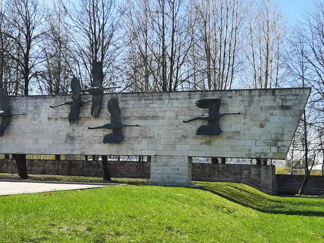 Nevsky Memorial "Zhuravli"