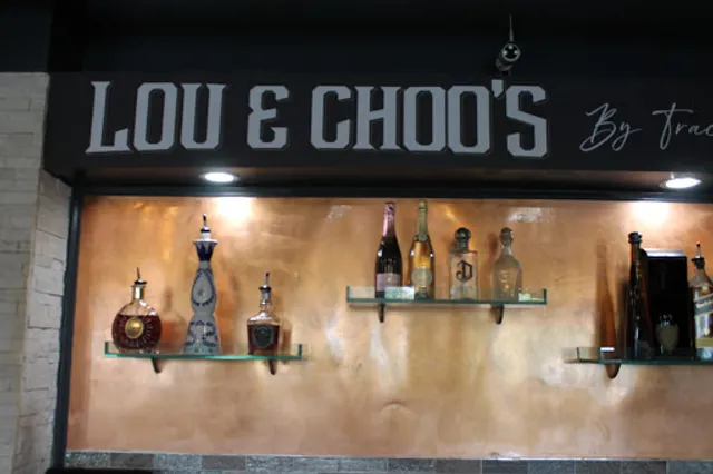 Lou & Choos Lounge