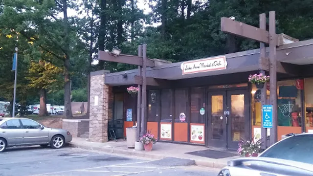 Lake Anne Market & Deli