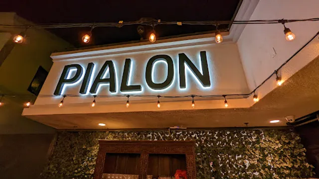 Pialon restaurant Tapas and Bar