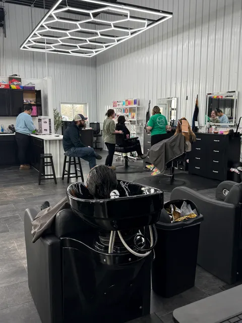 Pearl City Salon and Barber