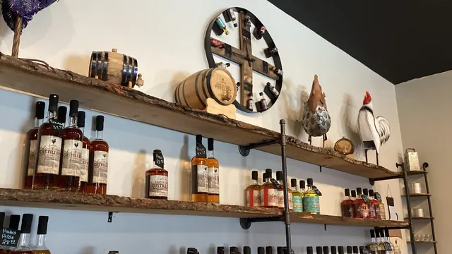 ROOSTERS RISE -N- SHINE DISTILLERY