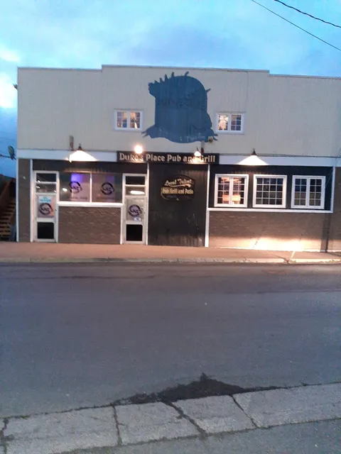Dukes Place Pub & Grill