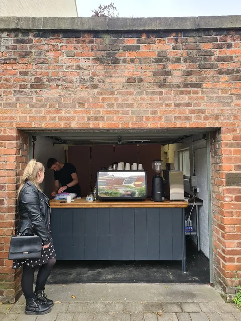 Holy Grounds - Coffee & Doughnuts