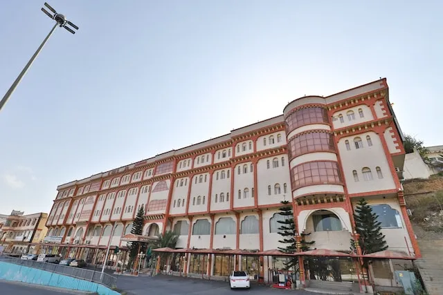 Capital O 309 Al-faleh Hotel