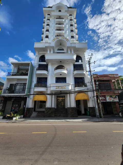 Dezon Hotel