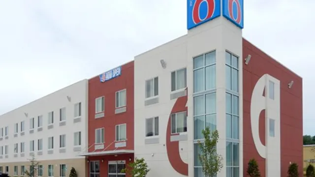 Motel 6 Tulsa, OK