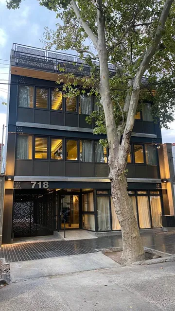 718 Rufino Petit Hotel