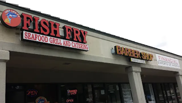 Chef La's Fish Fry Catering & Food Trailer