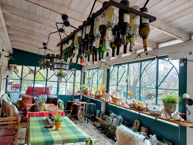 Gut Löweneck - Andreas Mayer Kerzenmanufaktur GmbH & Co KG