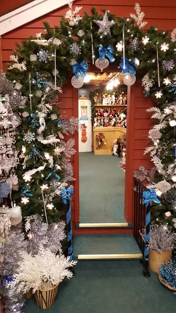 Winterwood Gift & Christmas Shoppe