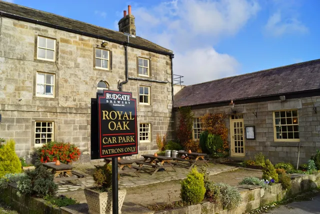 Royal Oak Inn