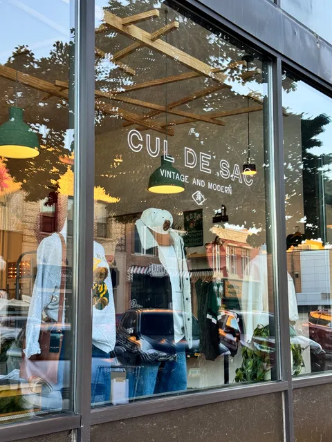 CUL DE SAC