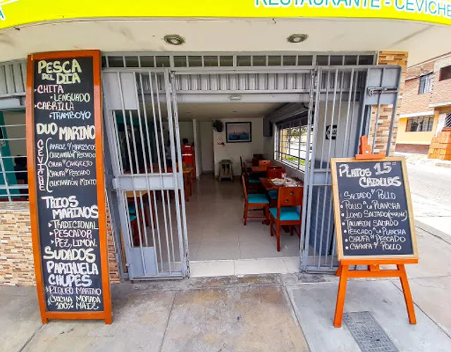 "Pez, Limon y Punto" Restaurante-Cevicheria